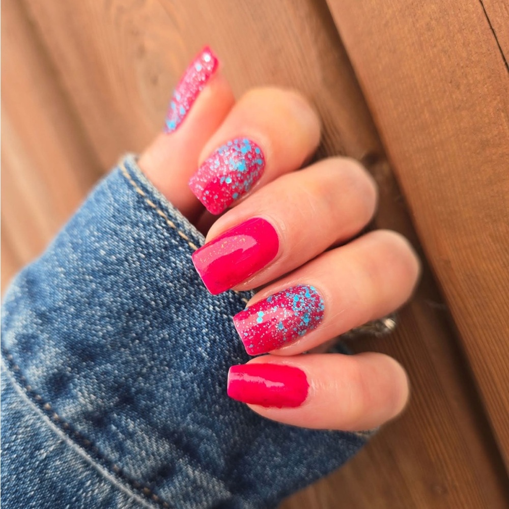 *Exclusive* Color Street: Ladies Night | Pink Rose Gold Glitter Party Neon Sheer - Picture 12 of 14